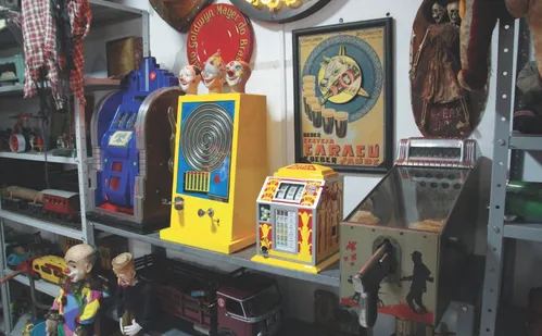 
          Imagem ilustrativa da imagem "Cine Milton": museu do cinema criado por morador de Cariacica abre visitação
          