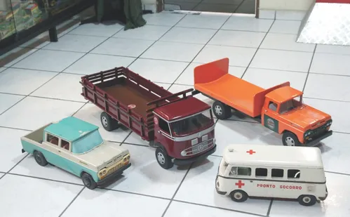 
          Imagem ilustrativa da imagem "Cine Milton": museu do cinema criado por morador de Cariacica abre visitação
          