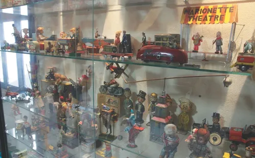 
          Imagem ilustrativa da imagem "Cine Milton": museu do cinema criado por morador de Cariacica abre visitação
          