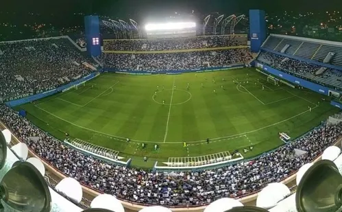 
          Imagem ilustrativa da imagem Clássico paulista decisivo na Arena Barueri
          