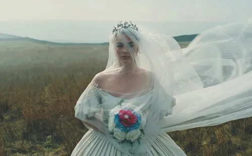 
          Imagem ilustrativa da imagem Clima de paixão e desejo nas telonas com "O Morro dos Ventos Uivantes"
          