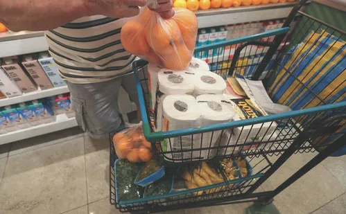 
          Imagem ilustrativa da imagem Com supermercados fechados aos domingos, especialista vê oportunidades de negócios
          