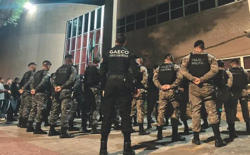 
          Imagem ilustrativa da imagem Como agiam guardas e advogados presos durante operação contra facção no ES
          