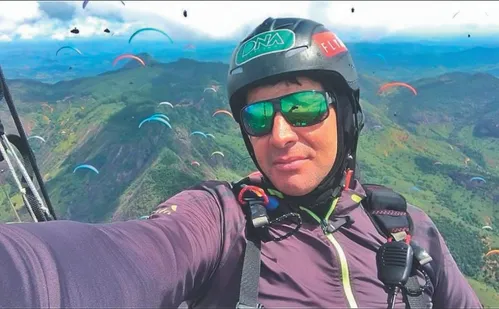 
          Imagem ilustrativa da imagem Competição de parapente colore o céu de Castelo com pilotos de 22 países
          