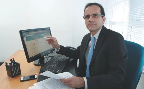 
          Imagem ilustrativa da imagem Consultora de RH: “Mercado está mais exigente para cursos tradicionais”
          