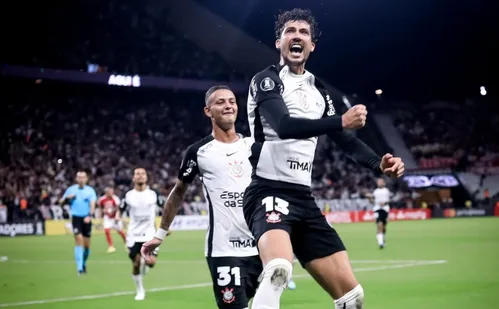 
          Imagem ilustrativa da imagem Corinthians decide pelo alto, vence o Santa Fé e dispara na Libertadores
          