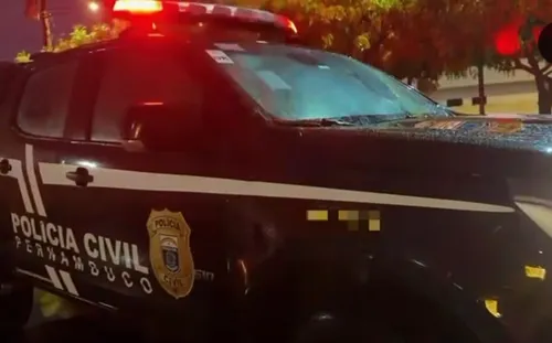 
          Imagem ilustrativa da imagem Corpo de mulher com marcas de tiros é encontrado na zona rural de Caruaru
          