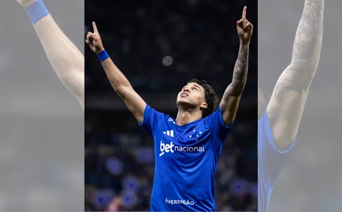 
          Imagem ilustrativa da imagem Cruzeiro marca no fim e retorna  à decisão
          