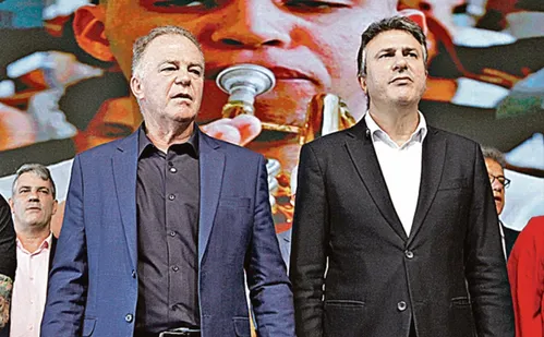 
          Imagem ilustrativa da imagem Desconto em shows e hotéis para 1,3 mil professores do Espírito Santo
          