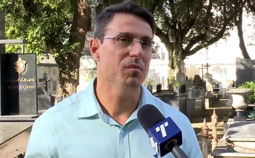 
          Imagem ilustrativa da imagem Despedida de comandante da Guarda de Vitória é marcada por emoção
          