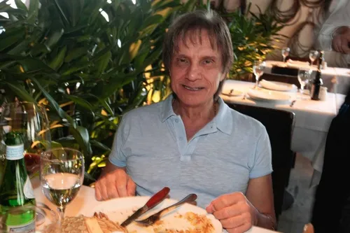 
          Imagem ilustrativa da imagem Digital do Palácio na chegada de deputado ao Progressistas
          