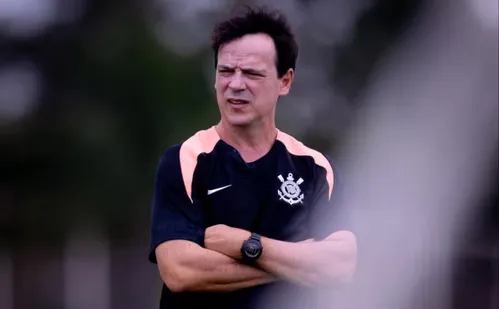 
          Imagem ilustrativa da imagem Diniz estreia no Corinthians com missão de ajustar ataque
          