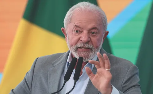 
          Imagem ilustrativa da imagem Dívidas no cartão disparam e governo quer reduzir os juros
          