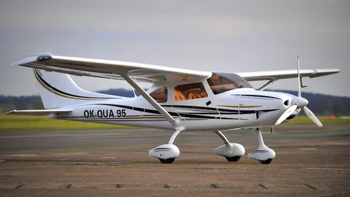 
          Imagem ilustrativa da imagem Dois homens morrem em queda de avião no interior do Rio
          