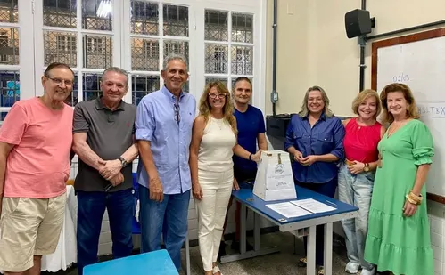 
          Imagem ilustrativa da imagem Eleita nova diretoria da Associação de Moradores da Praia do Canto
          