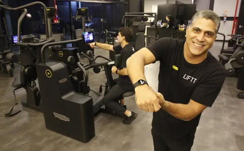 
          Imagem ilustrativa da imagem Em busca da boa forma: equipamentos para perder até 100 calorias por minuto
          