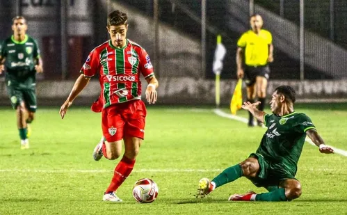 
          Imagem ilustrativa da imagem Empate frustra Porto Vitória e Rio Branco de Venda Nova no Kleber Andrade
          