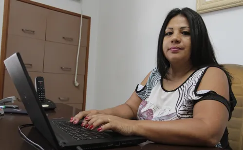 
          Imagem ilustrativa da imagem Empresas ampliam folga para não ficarem sem profissionais
          