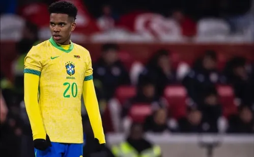 
          Imagem ilustrativa da imagem Entenda a lesão muscular de grau quatro, que pode tirar Estêvão da Copa
          