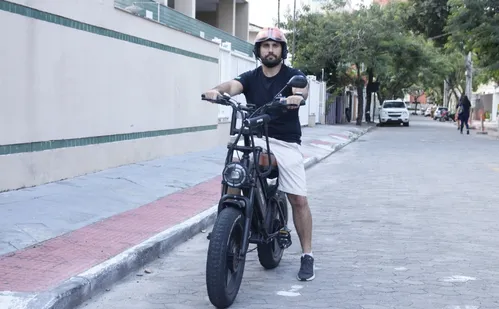 
          Imagem ilustrativa da imagem Entenda as mudanças no uso de bike elétrica aprovadas pela Câmara de Vitória
          