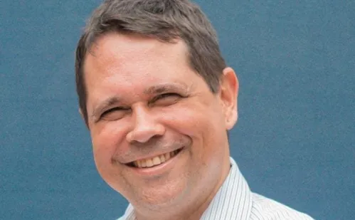 
          Imagem ilustrativa da imagem Entre o ganho do petróleo e o custo dos combustíveis
          