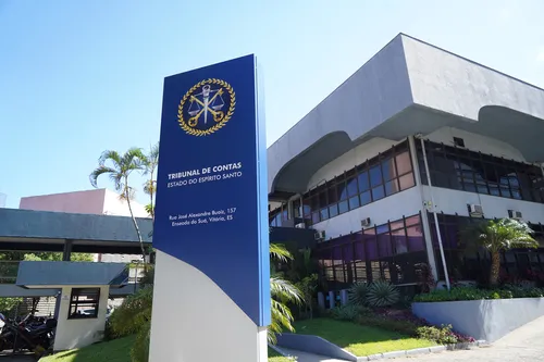 
          Imagem ilustrativa da imagem Escola de Contas Públicas vai ofertar cursos para servidores públicos do ES
          