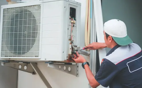 
          Imagem ilustrativa da imagem Especialistas dão dicas de como gastar menos com o ar-condicionado
          