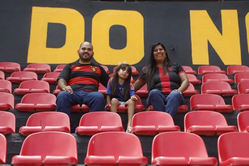 
          Imagem ilustrativa da imagem Estádios de PE ganham reforço na segurança com biometria e punições a agressores
          