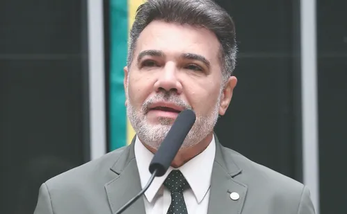 
          Imagem ilustrativa da imagem Evangélicos tentam impulsionar pré-candidatura de aliados
          