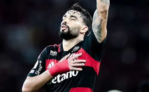 
          Imagem ilustrativa da imagem Exame descarta lesão grave no joelho e Lucas Paquetá continua sonhando com a Copa
          