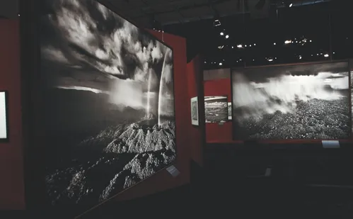 
          Imagem ilustrativa da imagem Exposição no Cais das Artes vira atração no feriadão
          