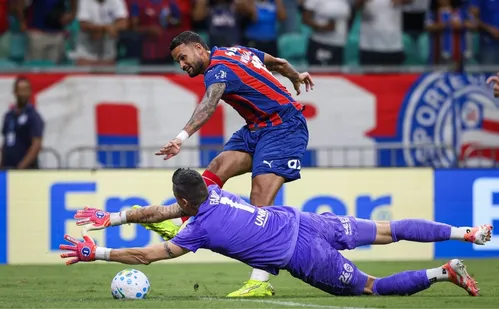 
          Imagem ilustrativa da imagem Fábio falha e Fluminense fica no empate com o Bahia no Brasileirão
          