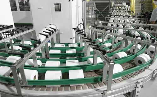 
          Imagem ilustrativa da imagem Falta de mão de obra: empresas dão cursos de graça para formar profissionais
          