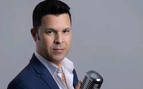 
          Imagem ilustrativa da imagem Fãs preparam surpresas para show do Rei em Cachoeiro de Itapemirim
          