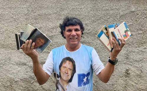 
          Imagem ilustrativa da imagem Fãs se preparam para o show de Roberto Carlos em Cachoeiro
          