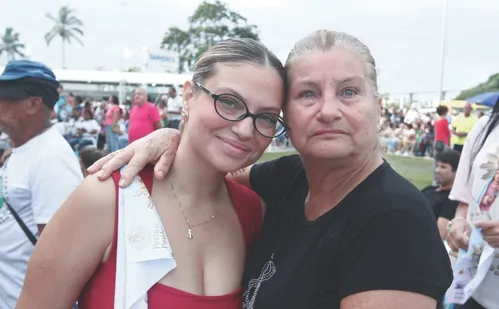 
          Imagem ilustrativa da imagem Festa da Penha 2026: dona de casa vira mãe após 18 abortos e agradece à santa
          