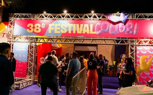 
          Imagem ilustrativa da imagem Festival Colibri 2026: prêmio da publicidade abre inscrições para agências do ES
          