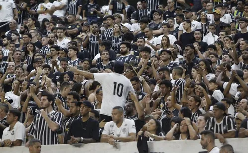 
          Imagem ilustrativa da imagem Ficaram nos pênaltis: Rio Branco e Desportiva perdem chance de fazer história
          