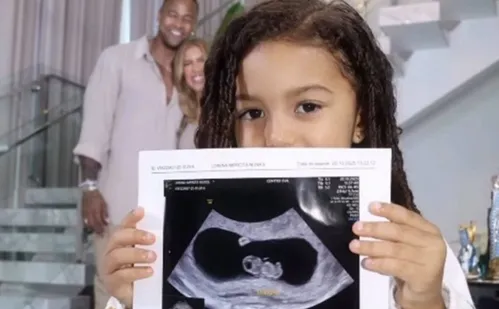 
          Imagem ilustrativa da imagem Filha de Léo Santana e Lore Improta escolheu nome do irmão
          