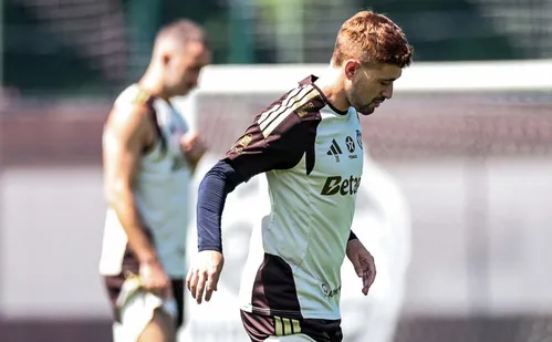 
          Imagem ilustrativa da imagem Flamengo desafia a altitude peruana na estreia da Libertadores
          