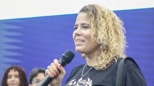 
          Imagem ilustrativa da imagem Anita Presbitero: a mulher que criou um território de afeto e livros
          