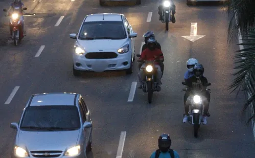 
          Imagem ilustrativa da imagem Frota dispara e Espírito Santo já tem 2,6 milhões de veículos
          