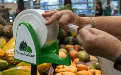 
          Imagem ilustrativa da imagem Gestão do Casino e mudança de comportamento do consumidor: entenda a crise do GPA
          