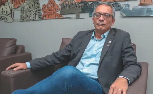 
          Imagem ilustrativa da imagem Governo estuda adiar início da nova regra da saúde mental
          