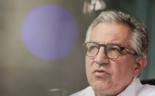 
          Imagem ilustrativa da imagem Governo federal anuncia R$ 120 milhões para pesquisa clínica
          