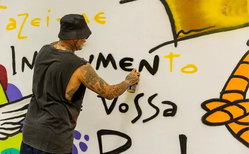 
          Imagem ilustrativa da imagem Grafite e fé marcam subida ao Convento na Festa da Penha 2026
          