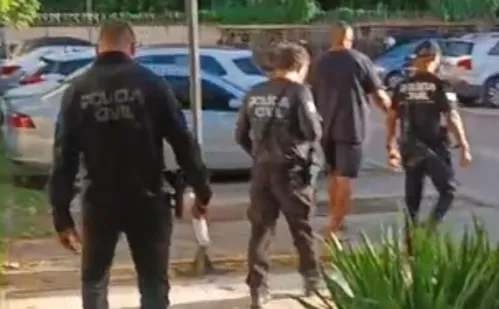 
          Imagem ilustrativa da imagem Grupo que aplicava golpes e fez família do ES perder R$ 400 mil é alvo de operação
          