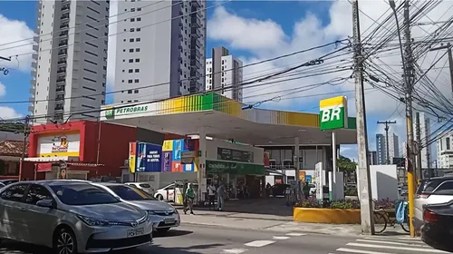 
          Imagem ilustrativa da imagem Homem é preso em flagrante ao tentar esfaquear companheira na Madalena
          