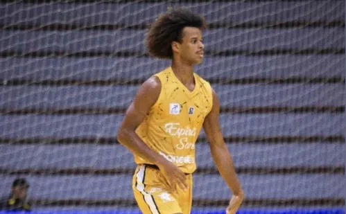 
          Imagem ilustrativa da imagem IVV/Cetaf enfrenta o Fluminense na Liga Ouro
          