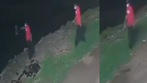 
          Imagem ilustrativa da imagem Idosa é morta a facadas após alertar pedestre sobre assalto em Paulista
          